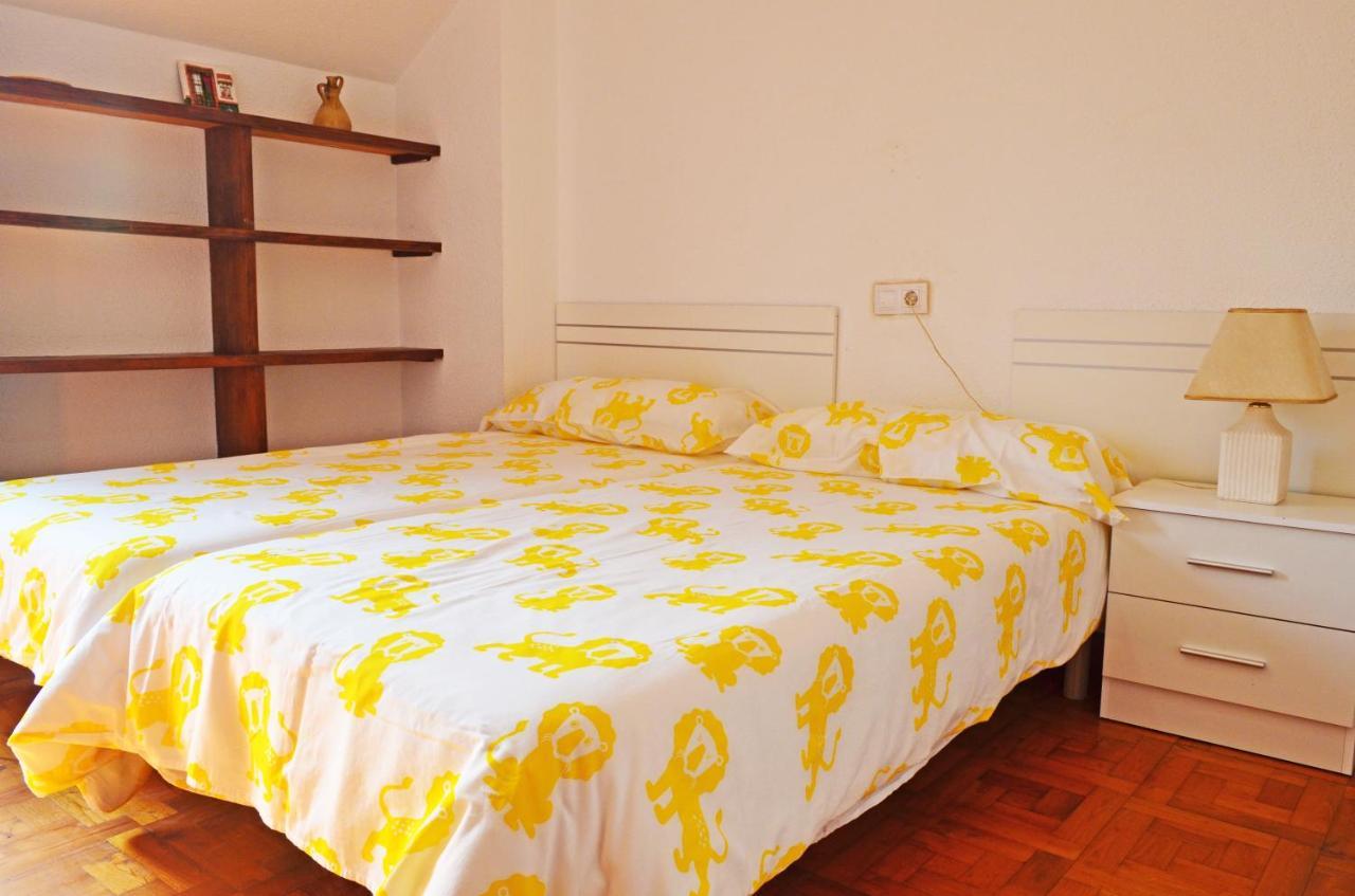 Apartamento El Corro: Con Parking En Pleno Centro De コミージャス エクステリア 写真